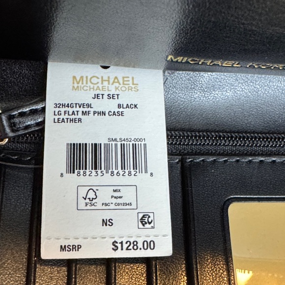 Michael Kors Black Leather Smartphone Wristlet - Picture 10 of 10